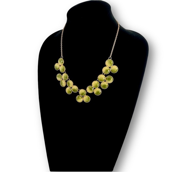 CHICO’s Gradient Green 3-D Stones Matte Gold Bib Necklace​ - Picture 5 of 9